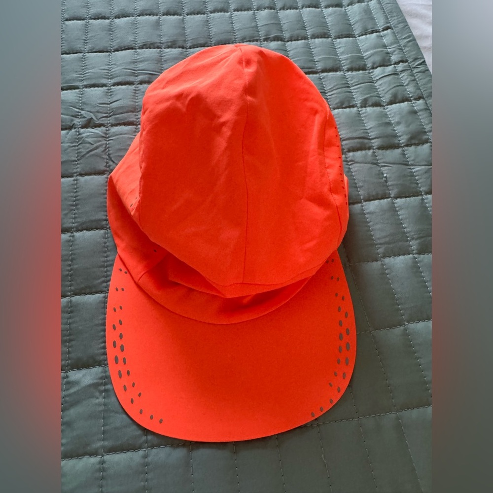 Lululemon orange hat